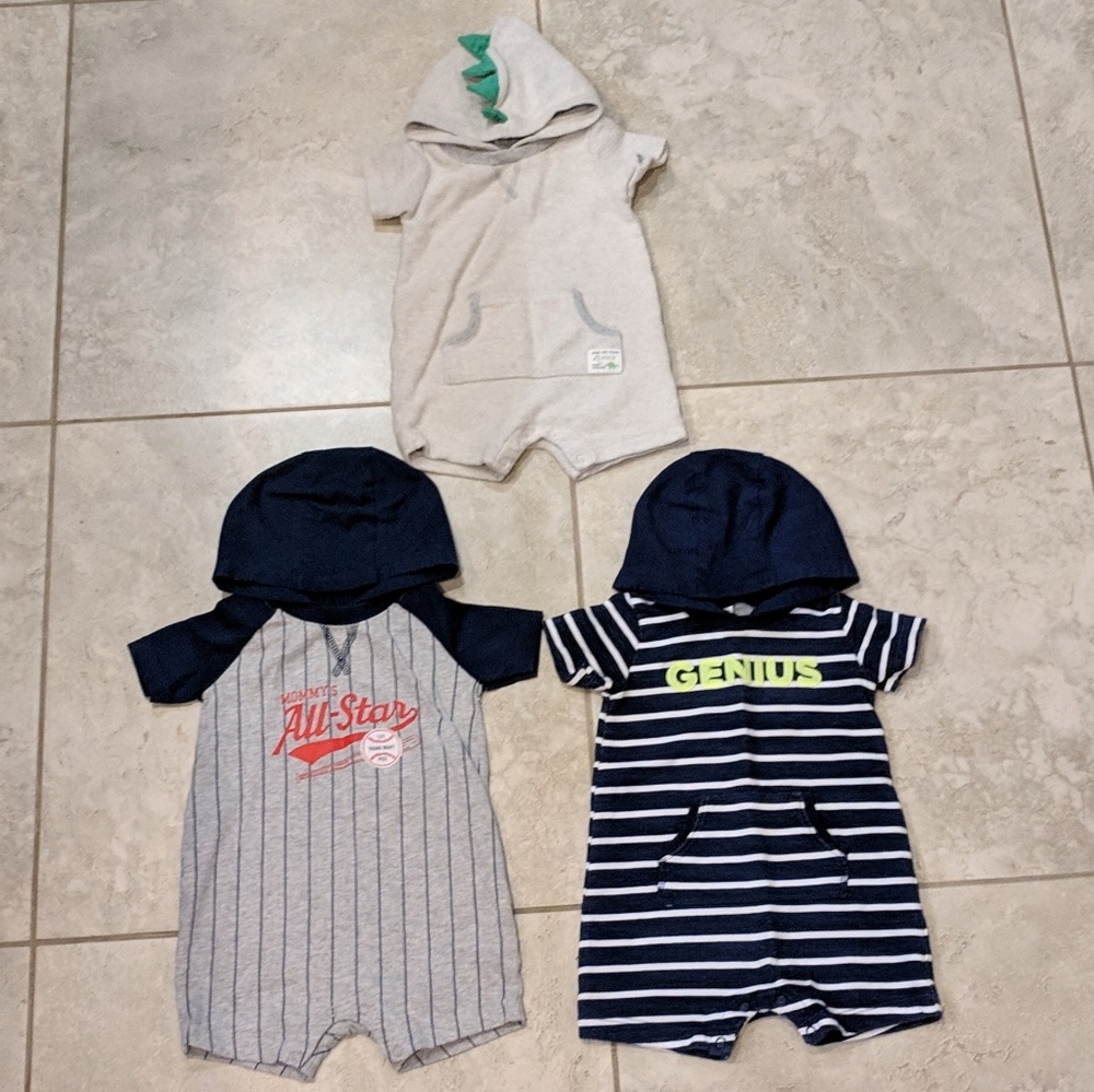 Carter's set of 3 hooded rompers
